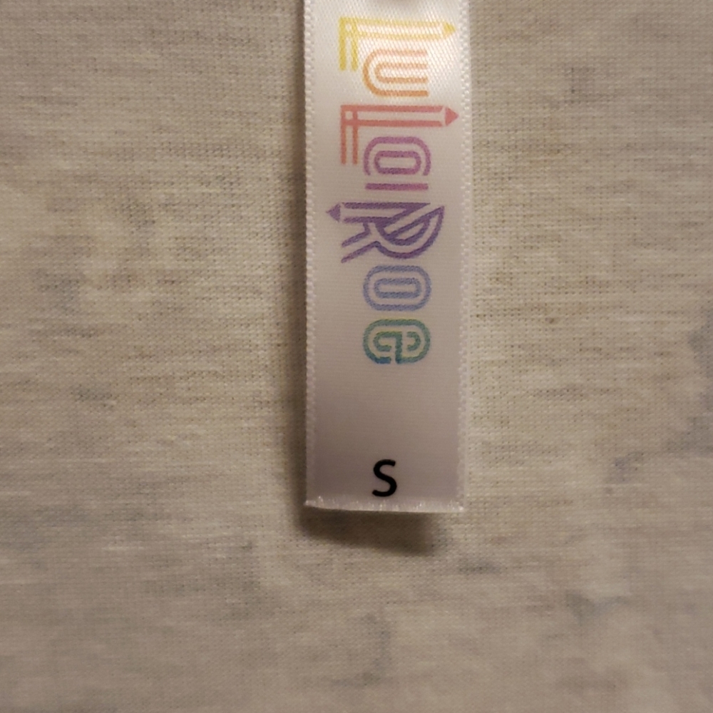 Lularoe classic - Picture 2 of 3